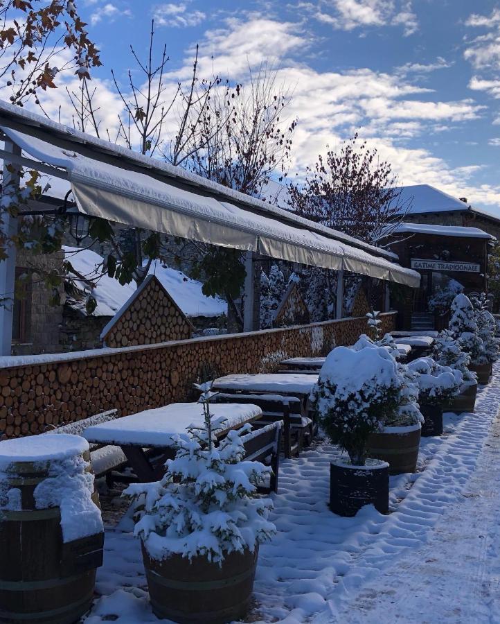 Hotel Ambassador Voskopojë Zewnętrze zdjęcie
