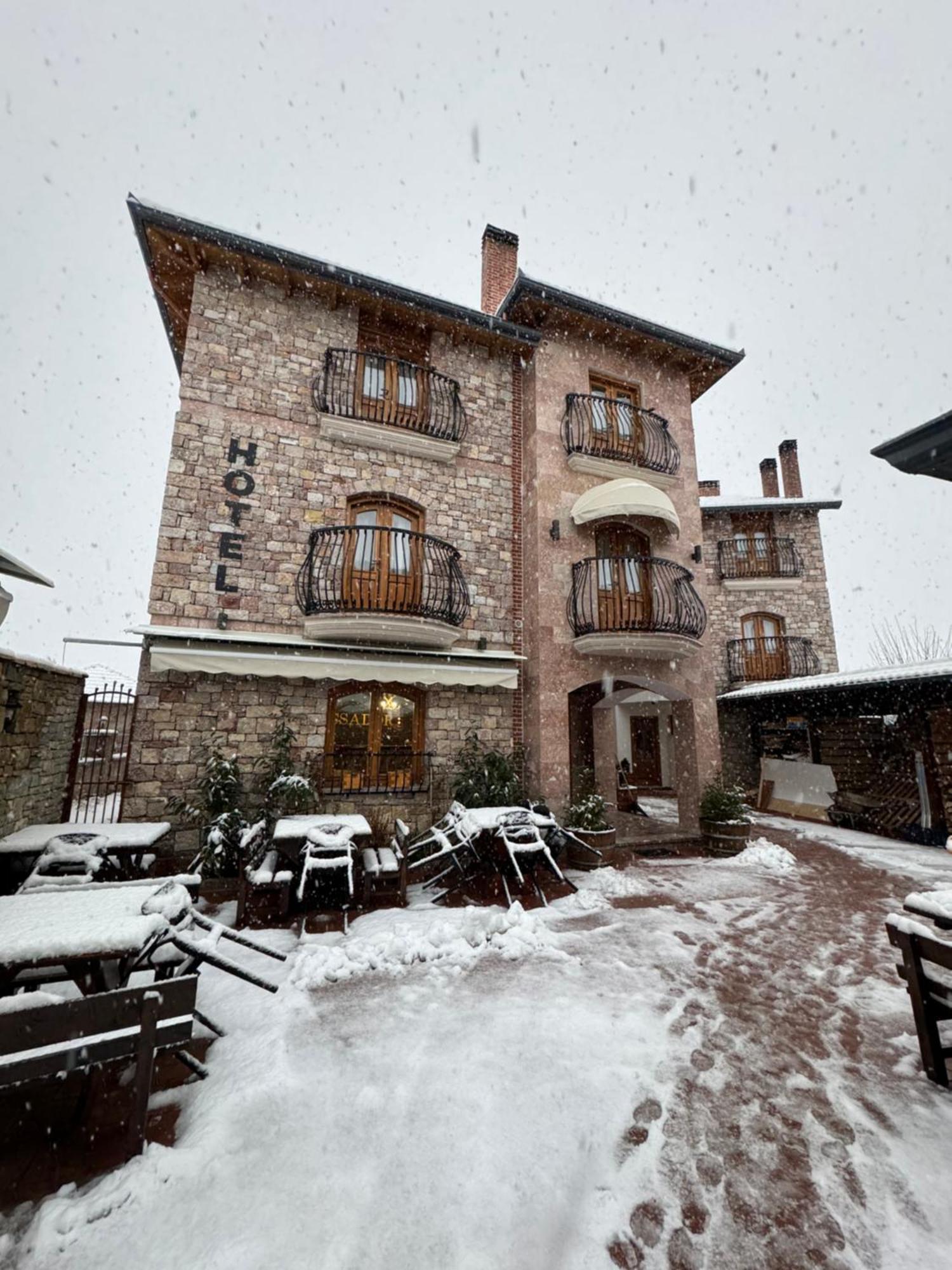Hotel Ambassador Voskopojë Zewnętrze zdjęcie